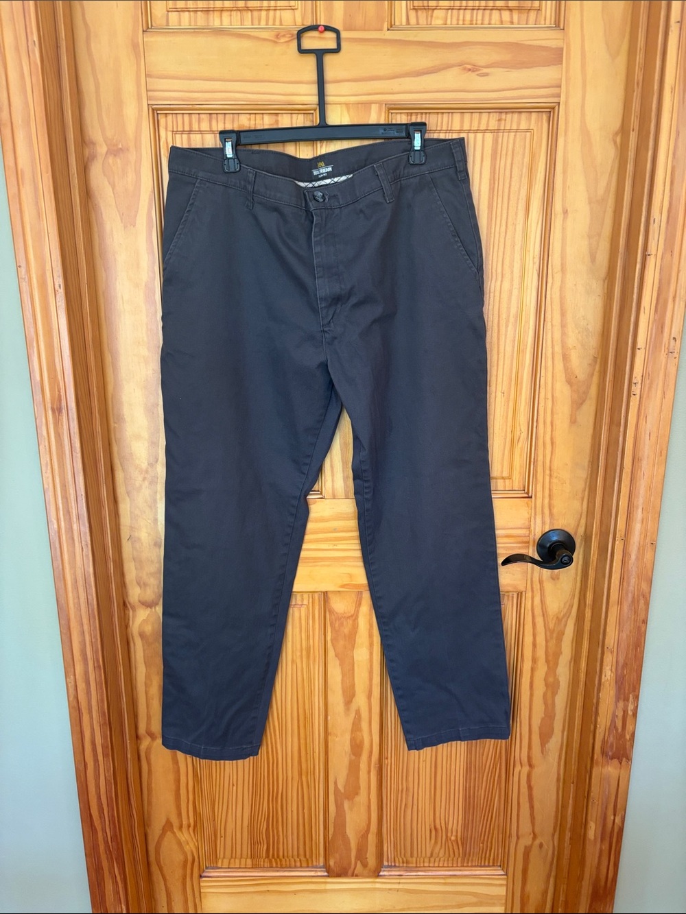 Lee Men's GrayChino Pants - Straight Leg Slim fit 38x32